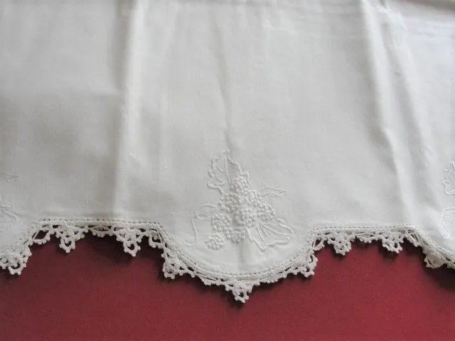 Antique BEAUTIFUL Pair of Pillowcases Lace Edged WhiteWork Hand Embroidery Chic Cottage Romantic Home Fine Vintage Linens