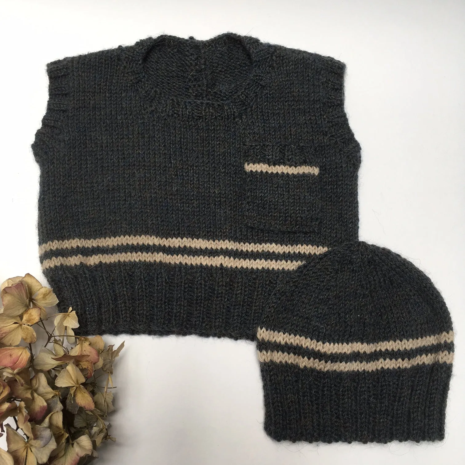 Emmerson Vest & Hat Knitting Pattern - 4Ply (BC53)