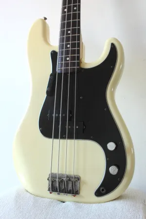 Fender Japan '70 Reissue Precision Bass PB70-70US Olympic White 1997-00