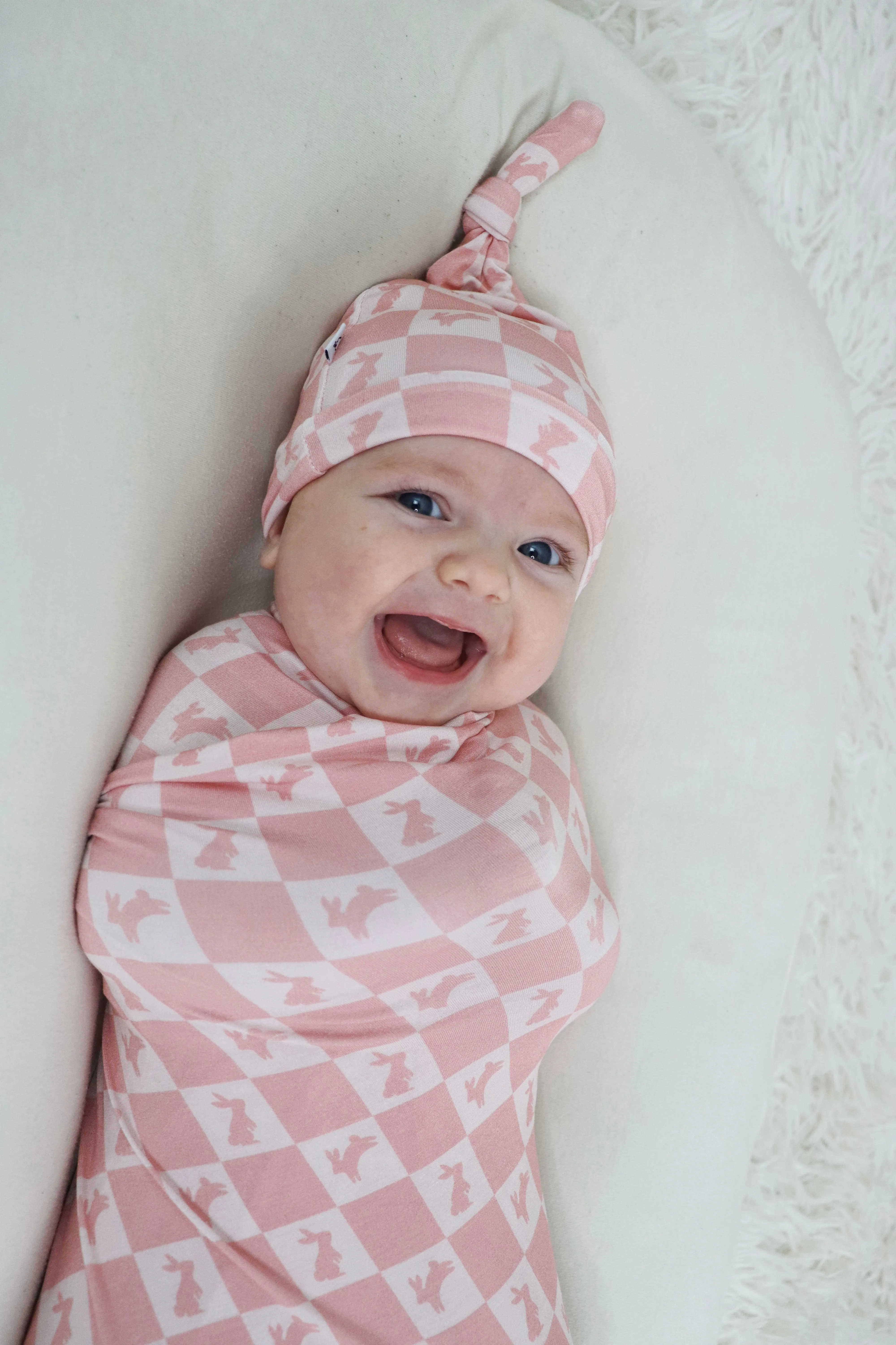 Hoppity Blush Checkers Dream Swaddle & Beanie