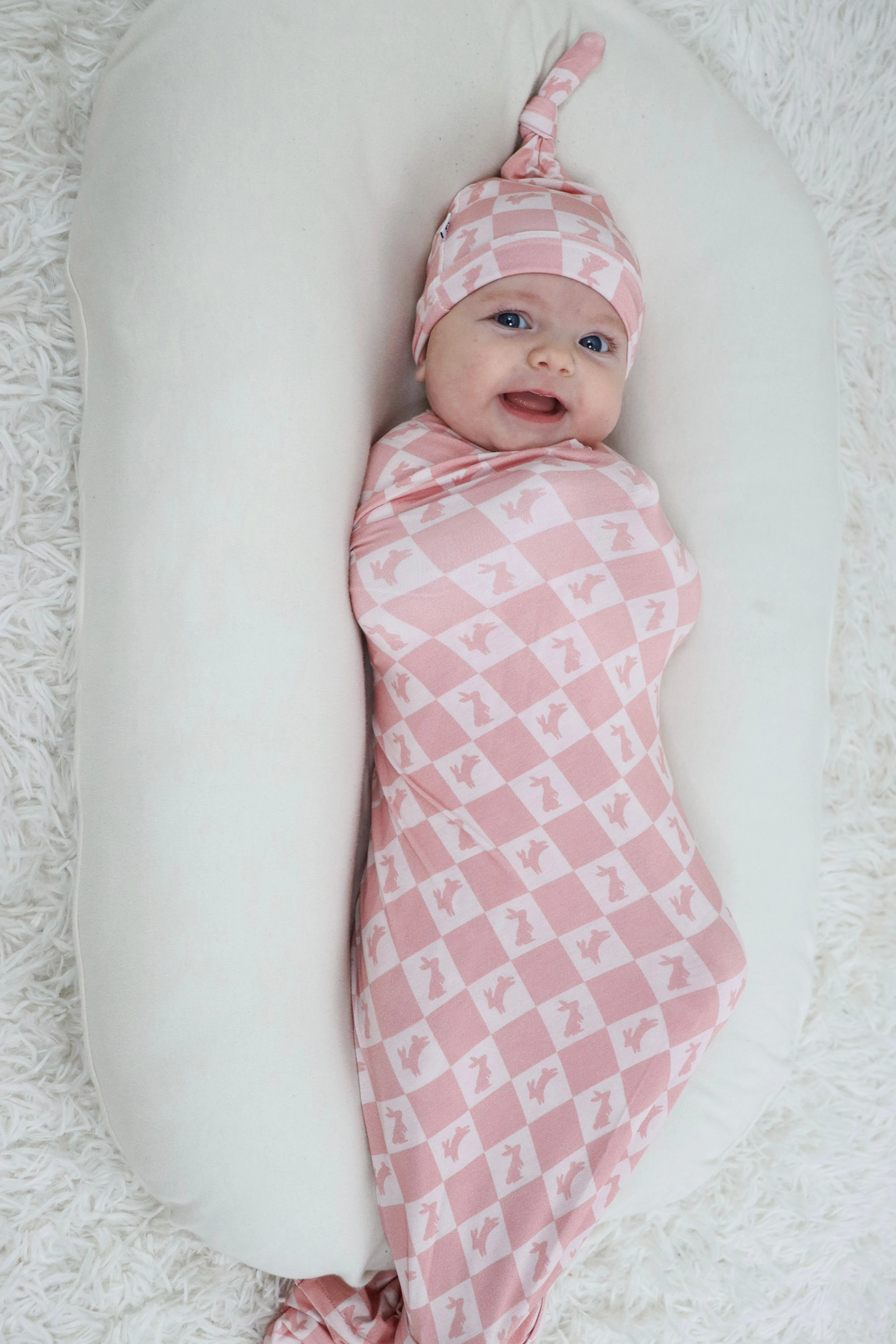 Hoppity Blush Checkers Dream Swaddle & Beanie