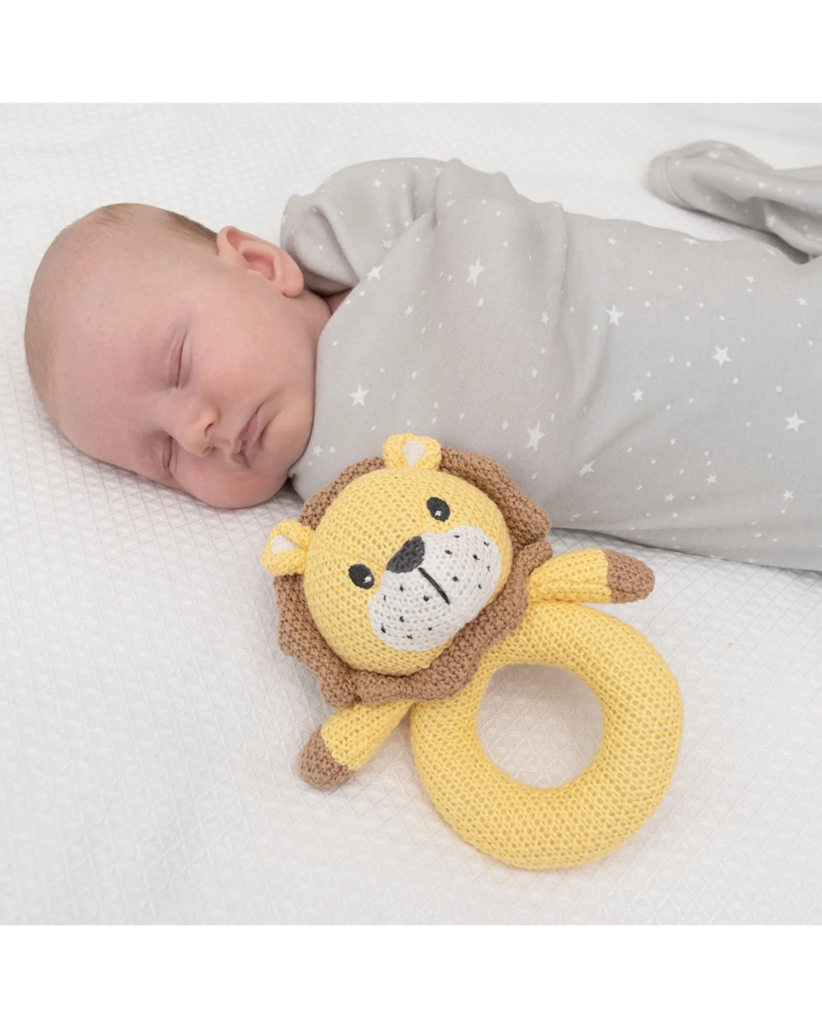 Knitted Ring Rattle Leo the Lion