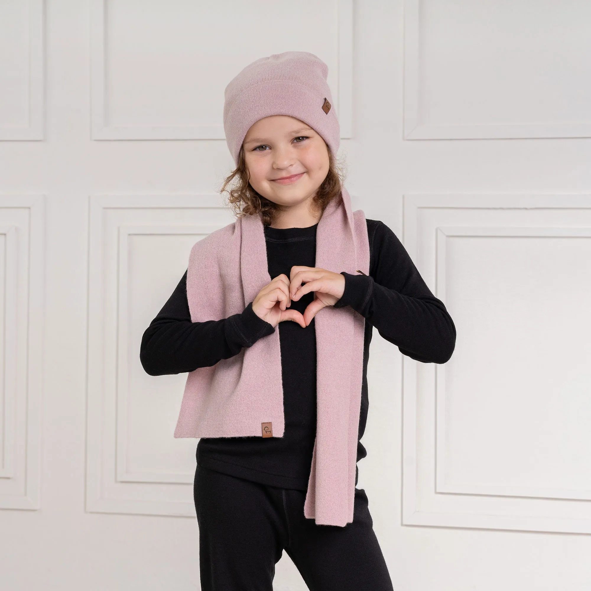 MENIQUE Knit Beanie & Scarf 2-Piece