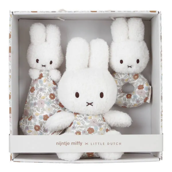 Miffy Vintage Flowers Baby Comforter Gift Set