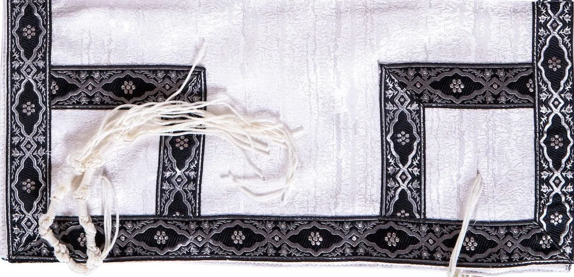 Royal Elegant White / Black Prayer Shawl Tallit Set With matching Bag