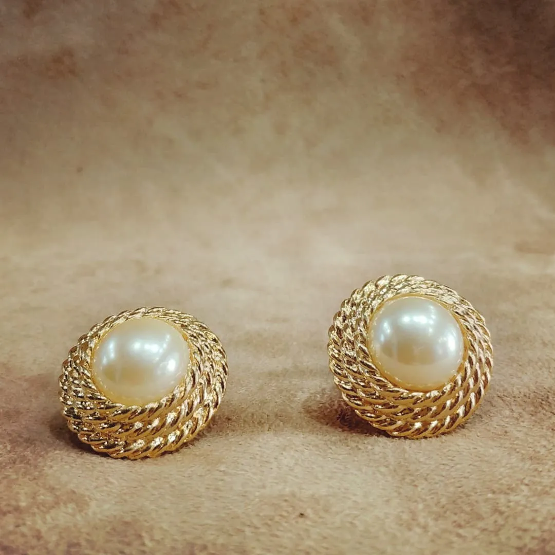 Vintage Gold Rope trim Pearl Earrings Clip On